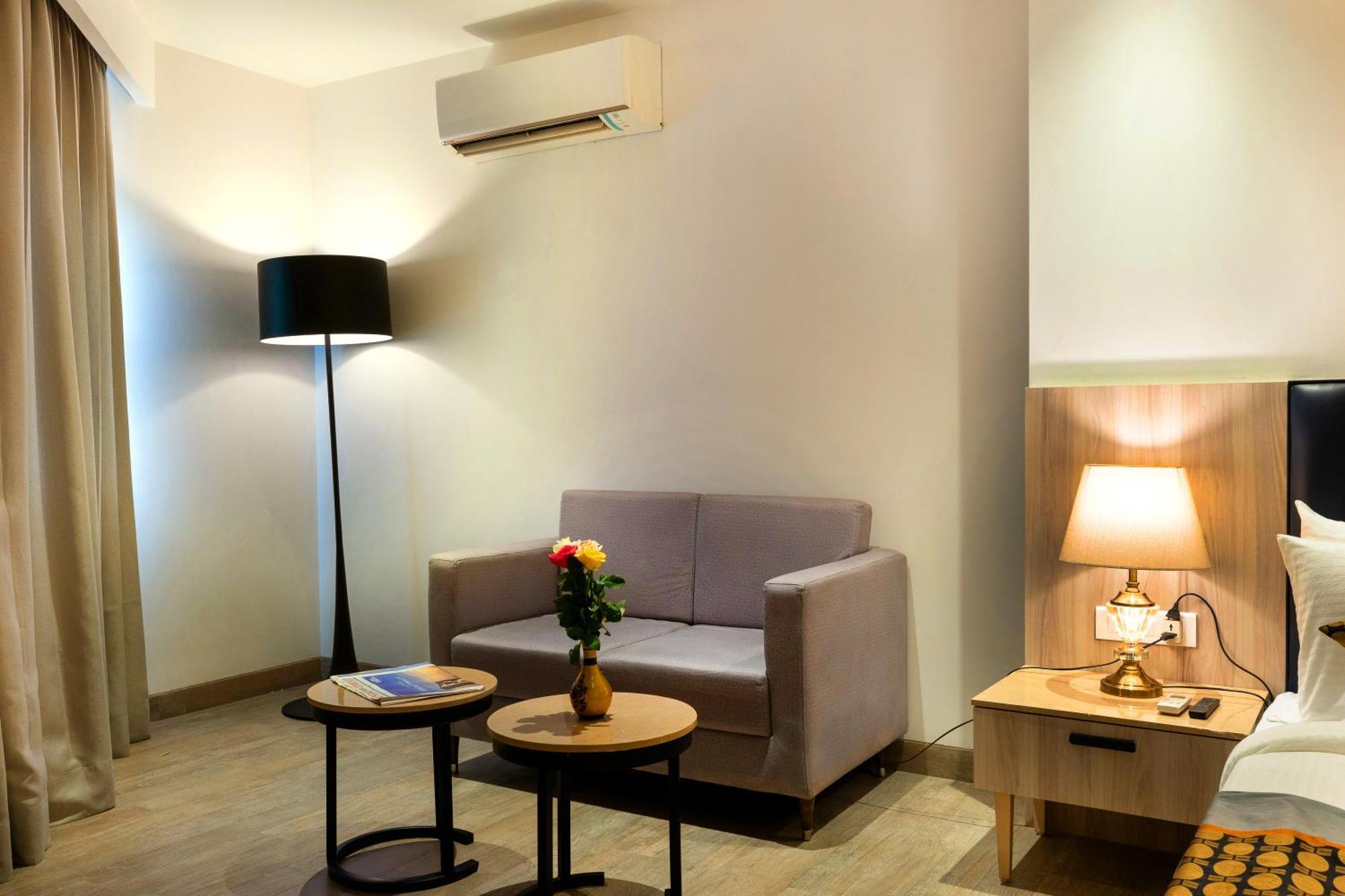 Opo Royal Residency Hotel 4*