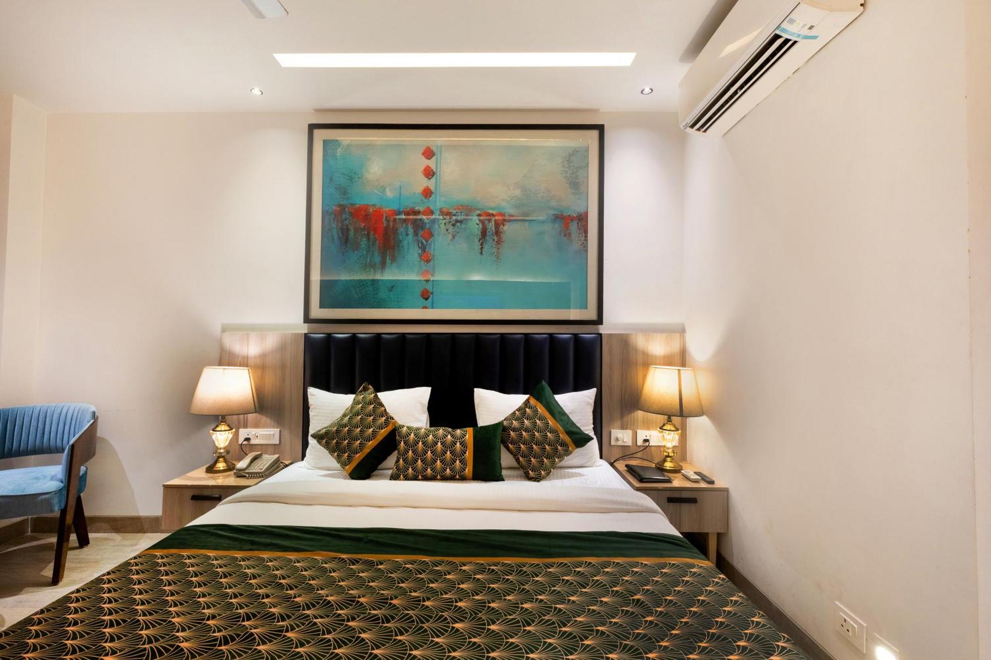 Opo Royal Residency Hotel 4*