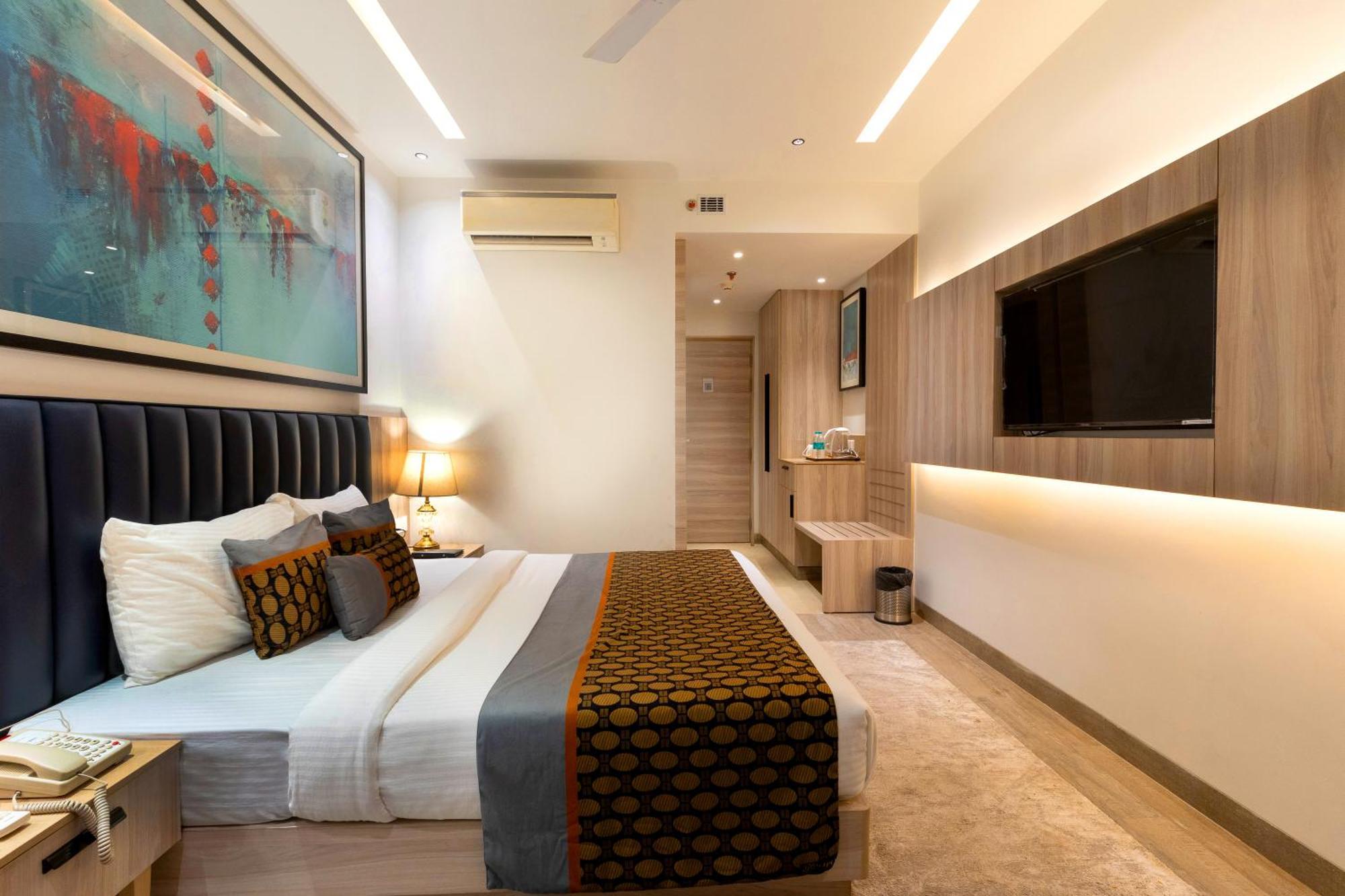 Hotel Opo Royal Residency New Delhi